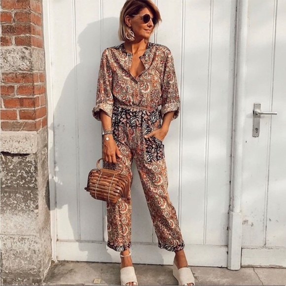Zara Pants - Zara printed jumpsuit